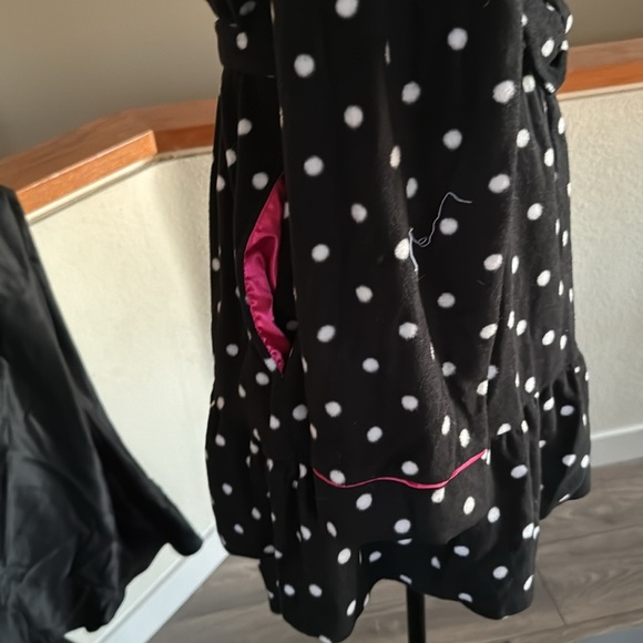 Betsey Johnson black and white polka dot short robe size medium with pink - Picture 10 of 12